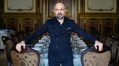 Gold Film imzalı “Kızılcık Şerbeti” dizisinin yeni sezonunda Erkan Avcı‘nın