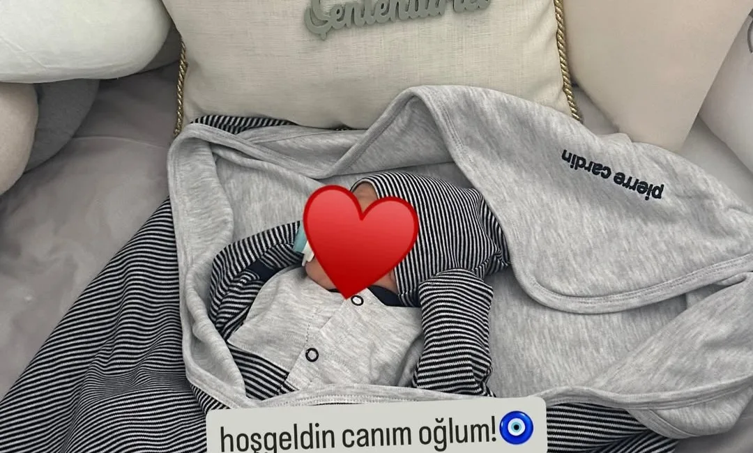 Ünlü klarnet virtüözü Hüsnü Şenlendirici’nin oğlu Ergün Şenlendirici, ikinci kez