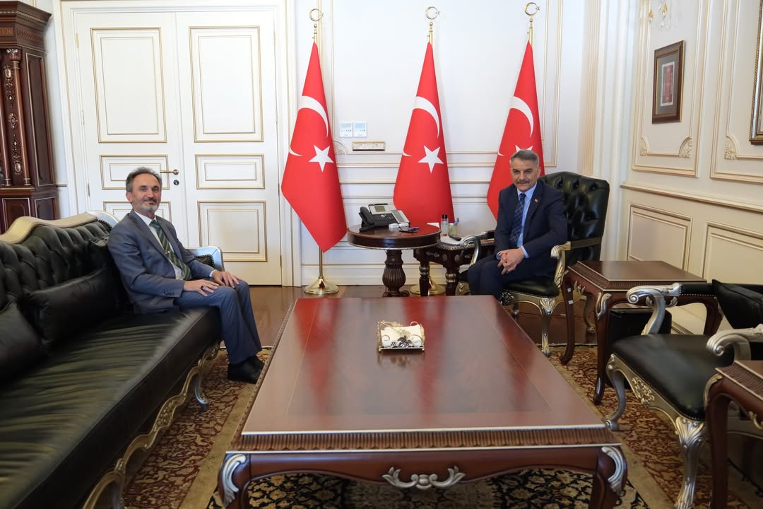 Hac vazifesini tamamlayarak kutsal topraklardan dönen İl Müftüsü Ali Gülden,