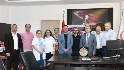 Yozgat Şehir Hastanesi Başhekimi Uz. Dr. Mustafa Kozan ve idari