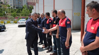 Bayramda görev başındaki itfaiye personelini unutmayan Yozgat Valisi Mehmet Ali