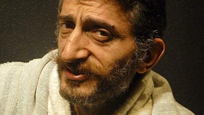 Oyuncu Metin Keçeci, ekonomik zorluklar nedeniyle icralık olduğunu ve evinden