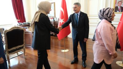 Bayram tatilinin sona ermesiyle mesainin ilk gününde Vali Mehmet Ali