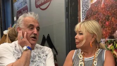 Ünlü şarkıcı Safiye Soyman ve komedyen Faik Öztürk, Bodrum’da bir
