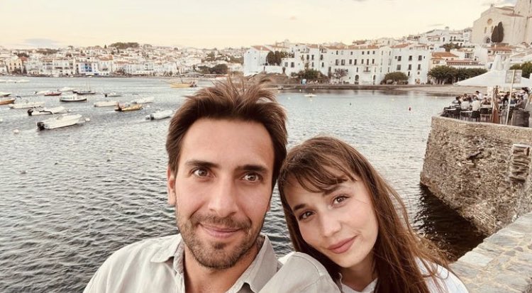 Başarılı oyuncu Ulaş Tuna Astepe ve yönetmen Cansu Baydar, yaklaşık