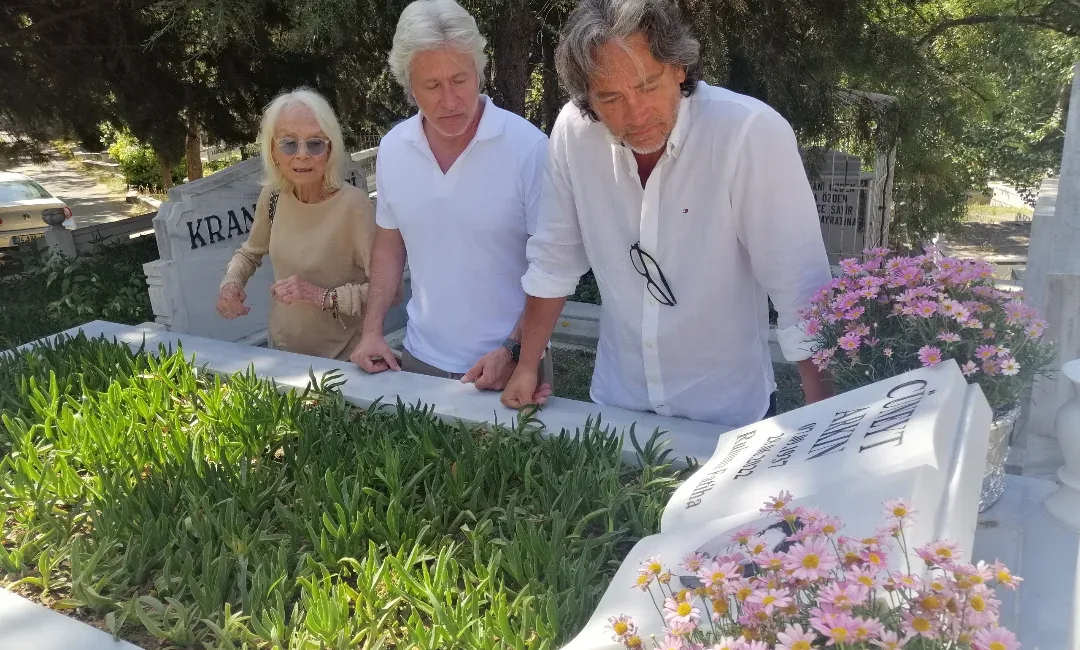 Yeşilçam’ın efsane aktörü Cüneyt Arkın, üçüncü ölüm yıldönümünde ailesi tarafından