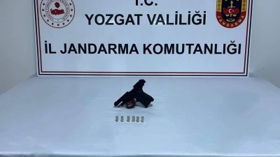 Yozgat İl Jandarma Komutanlığı ekipleri, Aydıncık ilçesinde havaya ateş ettiği