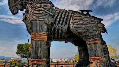 Çanakkale’nin Keşfedilmemiş Güzellikleri: Saklı Cennetler ve Turistik Cevherler Çanakkale, tarihi