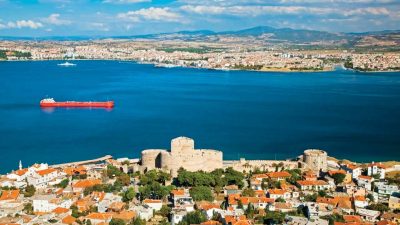 Bozcaada Gezi Rehberi: Rüzgar Gülleri ve Şarap Tadım Noktaları Keşfi