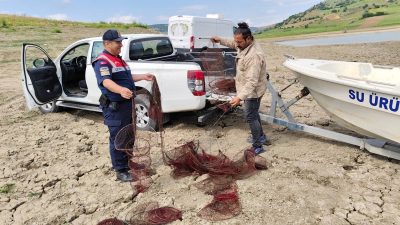 Yozgat Musabeyli Barajı’nda jandarma ve tarım ekiplerinin ortak denetiminde kaçak