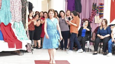 Yozgat’ın Sorgun ilçesine bağlı Bahadın Kasabası’nda açılan dikiş kursuna katılan