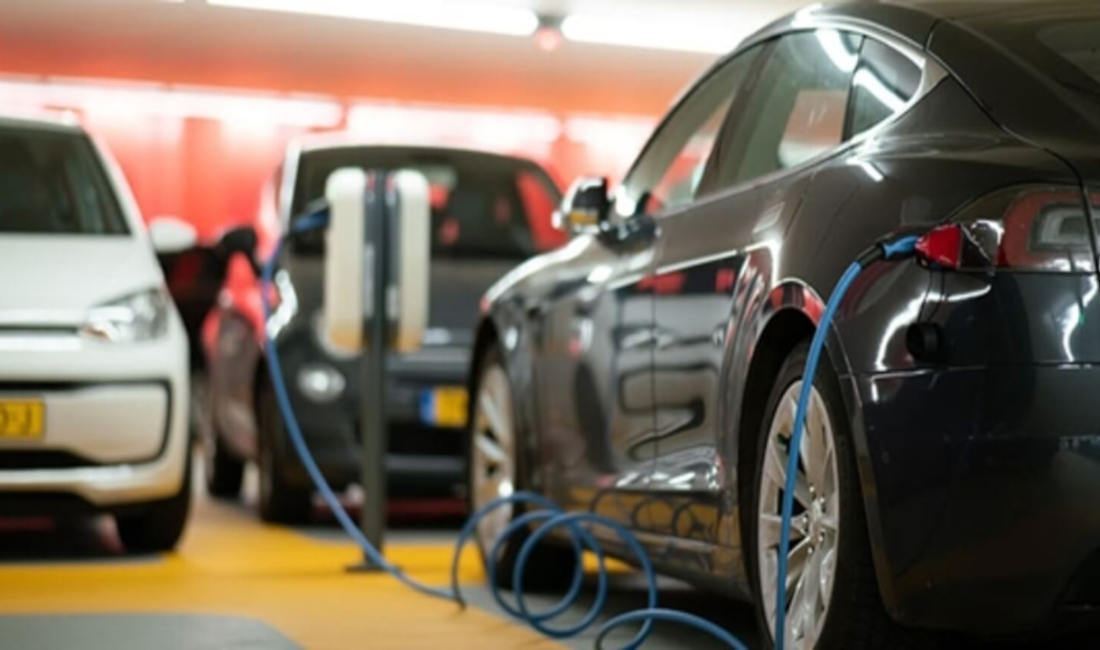 Alfa Romeo 147: Tutkunun ve Stil'in İkonik Buluşması Alfa Romeo