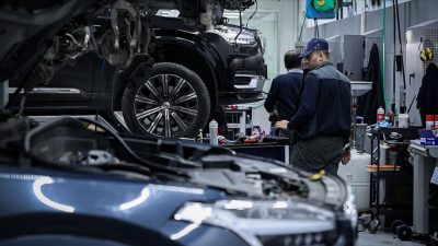 Audi Cabrio Tavan Sorunları ve Çözümleri: Su Sızıntıları, Arızalar ve