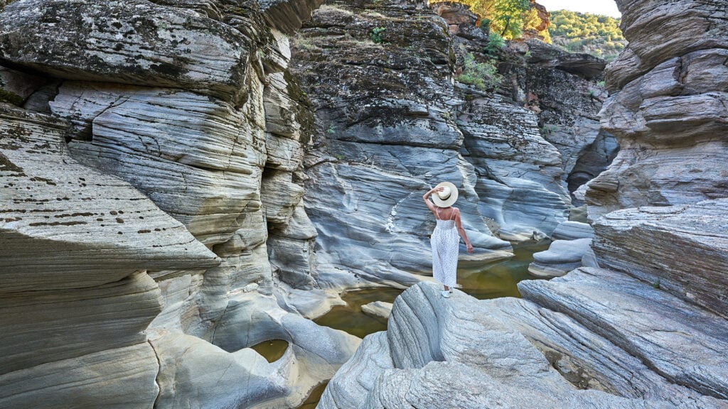 Günlük hayatın koşuşturmasından uzaklaşıp, ruhunu dinlendirebileceğin bir rota arıyorsan, Ege’nin