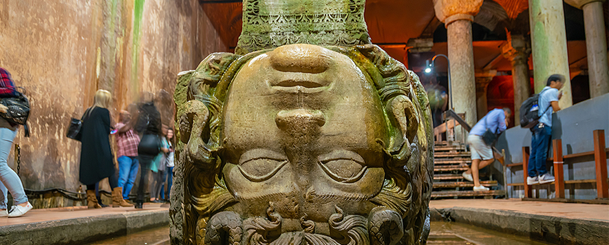 İstanbul, tarihi ve kültürel zenginlikleriyle yalnız gezmeyi sevenler için adeta