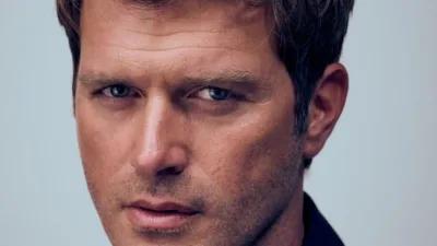 Kıvanç Tatlıtuğ, OGM Pictures’ın isim haklarını devraldığı Adam Fawer’ın “Olasılıksız”