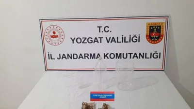 Yozgat’ın Sorgun ilçesinde düzenlenen uyuşturucu operasyonunda 9,65 gram bonzai ile