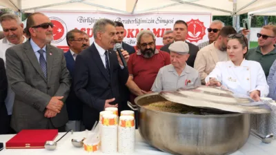 Yozgat Valiliği ve Alevi İnanç Birliği Vakfı iş birliğinde Cumhuriyet