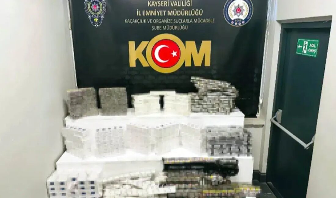 Kayseri’de yapılan operasyonda 2 bin paket kaçak sigara ele geçirildi.