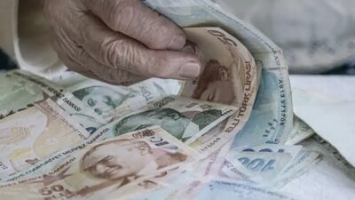 2026 yılına yaklaşırken emekli maaşlarına yapılacak zam oranları merak konusu