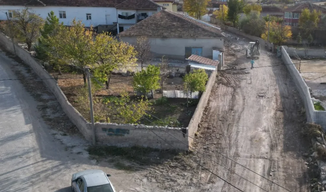 Boğazlıyan Belediye Başkanı Gökhan Coşar, Karakoç Mahallesi’nde yürütülen projeleri yerinde