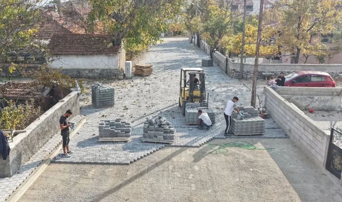 Çekerek Belediyesi, ilçe yollarını daha konforlu hale getirmek amacıyla kilit