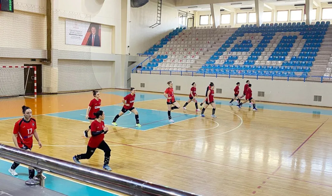 Hentbol Kadınlar 1.  Ligi’nde mücadele eden MC Sistem Yozgat