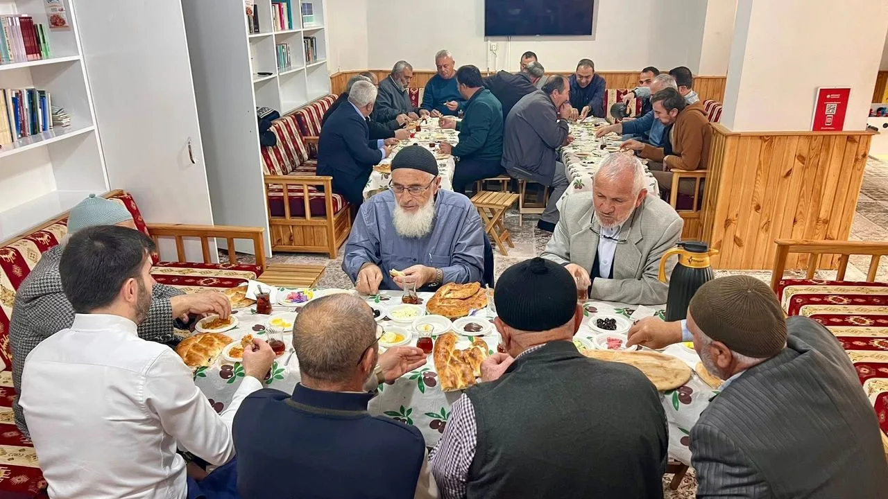 Yozgat'ın Şefaatli ilçesinde, emekli imam hatip ve hocalar için düzenlenen
