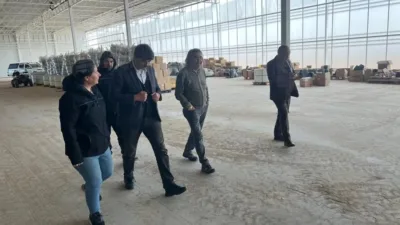 Sırçalı Belediye Başkanı Mustafa Parlak, ME-HA Tarım’ın sahibi Hakkı İlgü’nün