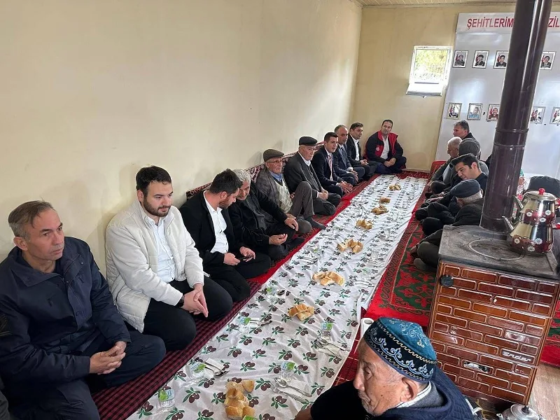 Yenifakılı İlçe Jandarma Komutanlığı, Altındağ Mahallesi’nde düzenlenen etkinlikte şehit ve