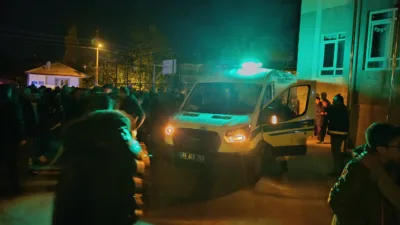 Yerköy İlçesi Gültepe Mahallesi'ndeki okul bahçesinde aniden fenalaşarak yere yığılan