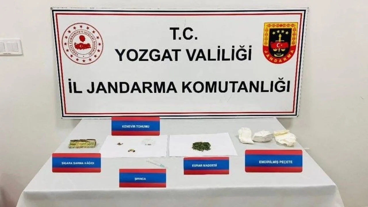Yozgat’ın Yerköy ilçesinde, jandarma ekipleri tarafından uyuşturucu madde kullanan iki