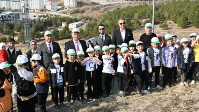 Yozgat Şehit Abdullah Bozkurt İlkokulu'nda, orman yangınlarına dikkat çekmek amacıyla