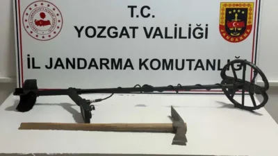Yozgat'ın Çekerek ilçesinde jandarma ekipleri, izinsiz kazı yaptığı belirlenen bir