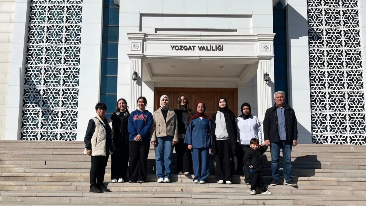 Milli Eğitim Bakanlığı'nın farklı şehirlerde düzenlediği Maziden Atiye programlarından 9-15