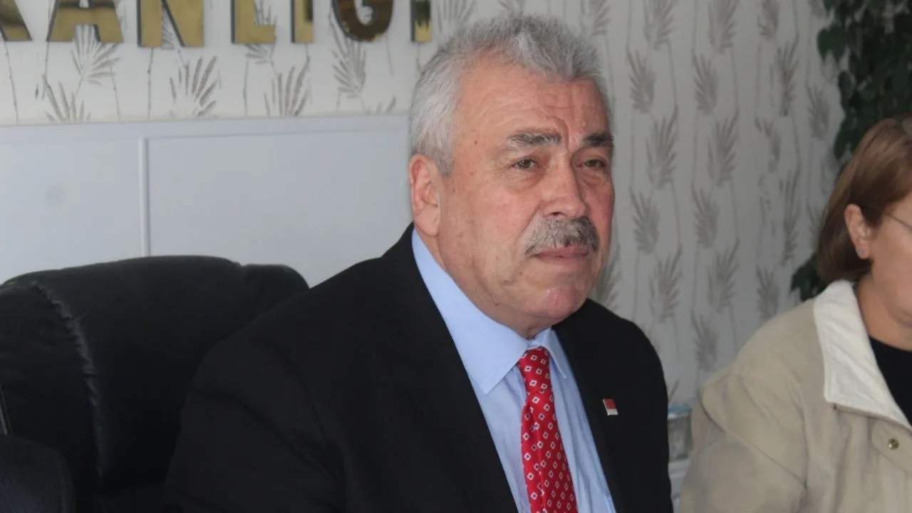 Cumhuriyet Halk Partisi (CHP) Yozgat İl Başkanı Abdullah Yaşar ve