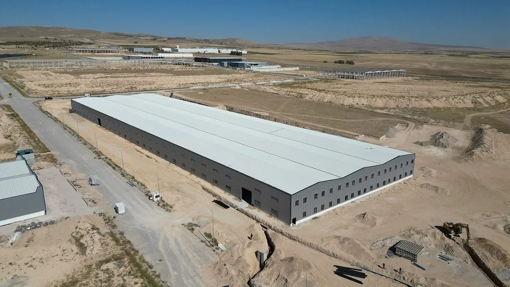 Boğazlıyan Fuat Oktay Organize Sanayi Bölgesi'nde yapımı süren tekstil fabrikası,