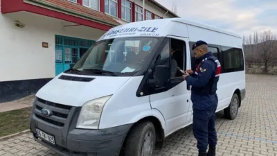 Yozgat’ın Boğazlıyan ve Kadışehri ilçelerinde, İlçe Jandarma Komutanlıkları tarafından okullarda