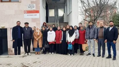 Yozgat’ın Boğazlıyan ilçesinde, Boğazlıyan Kız Anadolu İmam Hatip Lisesi öğrencileri,
