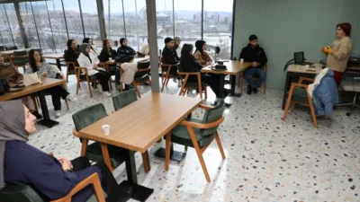 Yozgat Bozok Üniversitesi'nde gerçekleştirilen Bilim Kafe etkinlikleri, akademik bilgi birikiminin