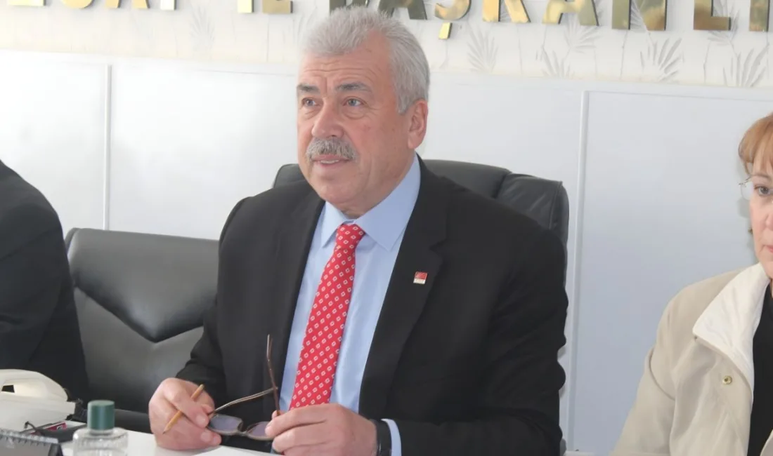 Cumhuriyet Halk Partisi (CHP) Yozgat İl Başkanı Abdullah Yaşar, Menemen
