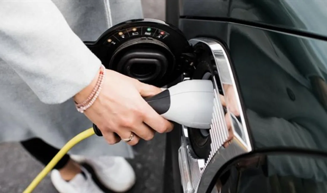 Elektrikli araç şarj hizmetlerinde esnek fiyatlama, roaming düzeni ve kartlı