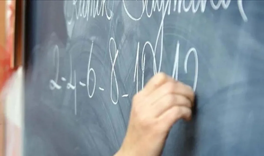 Sosyal medyada son günlerde hızla yayılan “okullar 4 gün olacak,