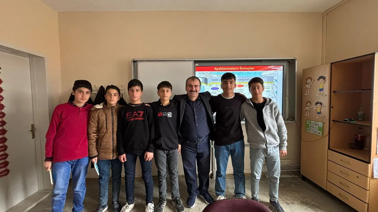 Akdağmadeni ilçesinin Pazarcık köyünde düzenlenen 88. Okuma Etkinlikleri, öğrencilere bilim