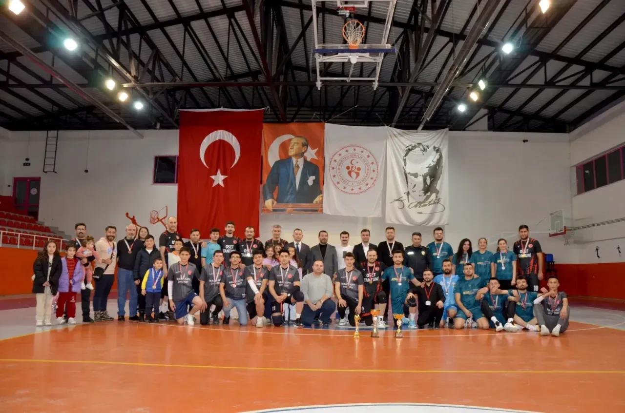 Sarıkaya Kaymakamlığı ve Gençlik ve Spor İlçe Müdürlüğü’nün organizasyonuyla düzenlenen