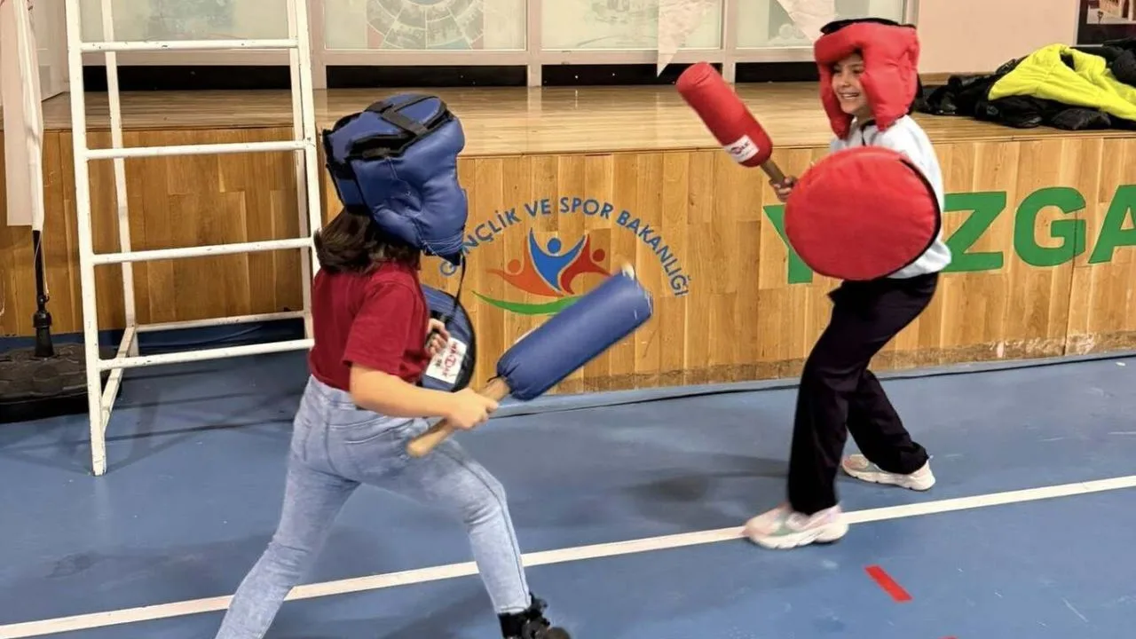 Yozgat Gençlik Merkezi, “Okullar Merkezimde” projesi ile Erdoğan Akdağ Ortaokulu