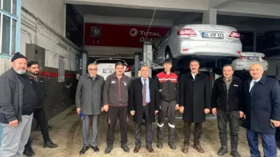 Yozgat İl Milli Eğitim Müdürü İsmail Altınkaynak, beraberindeki ekiple birlikte