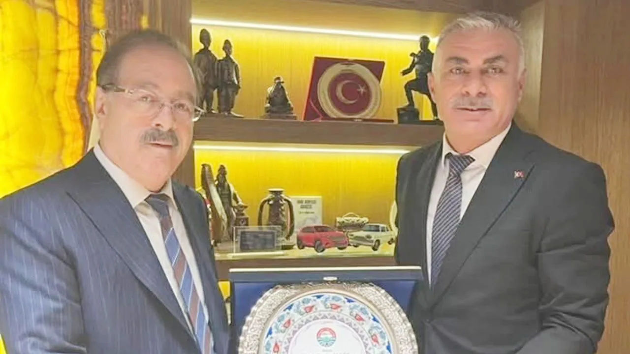 Yozgat Milletvekili Abdulkadir Akgül, Ovakent Belediye Başkanı Tuncay Erdoğan ve