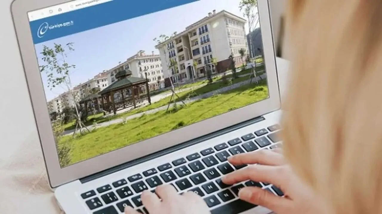 Yozgat'ta, “Yüzyılın Konut Projesi” kapsamında yürütülen çalışmalarla birlikte, dolandırıcılara karşı