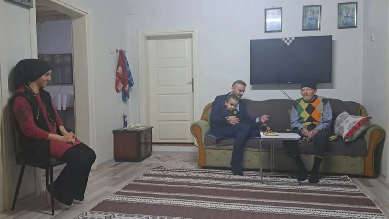 Yozgat Aile ve Sosyal Hizmetler İl Müdürü Alper Alp, Divanlı